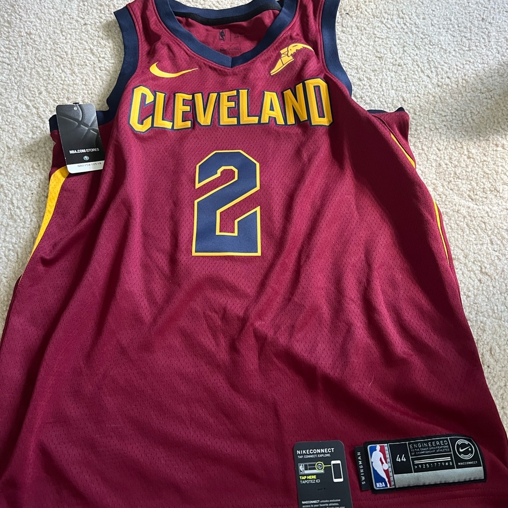 NEW WITH TAG cleveland cavs jersey
